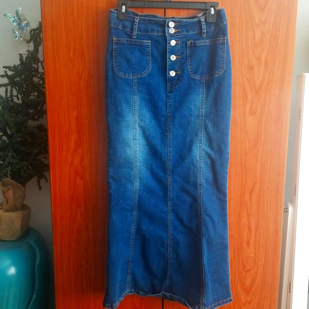 DENIM Maxi Button Skirt with brown stitching and 2 small front pockets